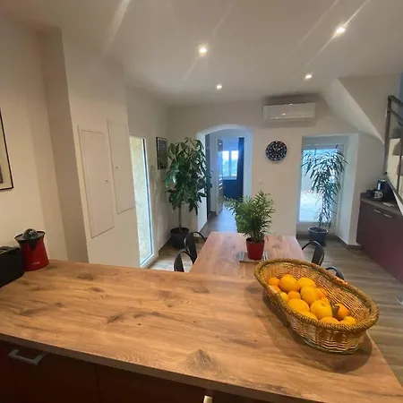 Maison De Caractère, Zilia, Au Pied Du Montegrossu Hébergement de vacances *